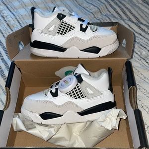 I accidentally bought this in a kids 8 instead of a woman’s 8